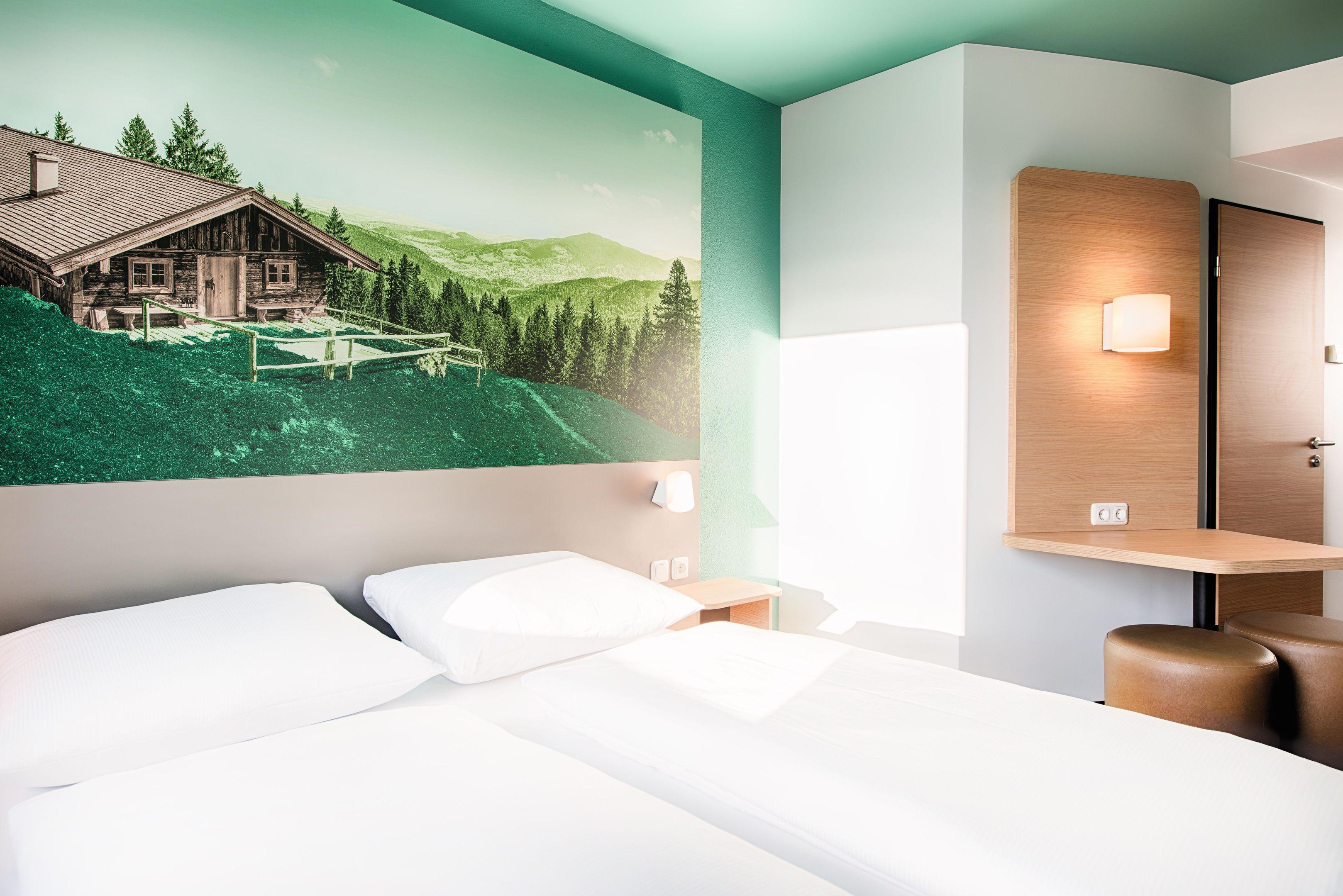 B&B Hotel Muenchen-Putzbrunn Exteriör bild
