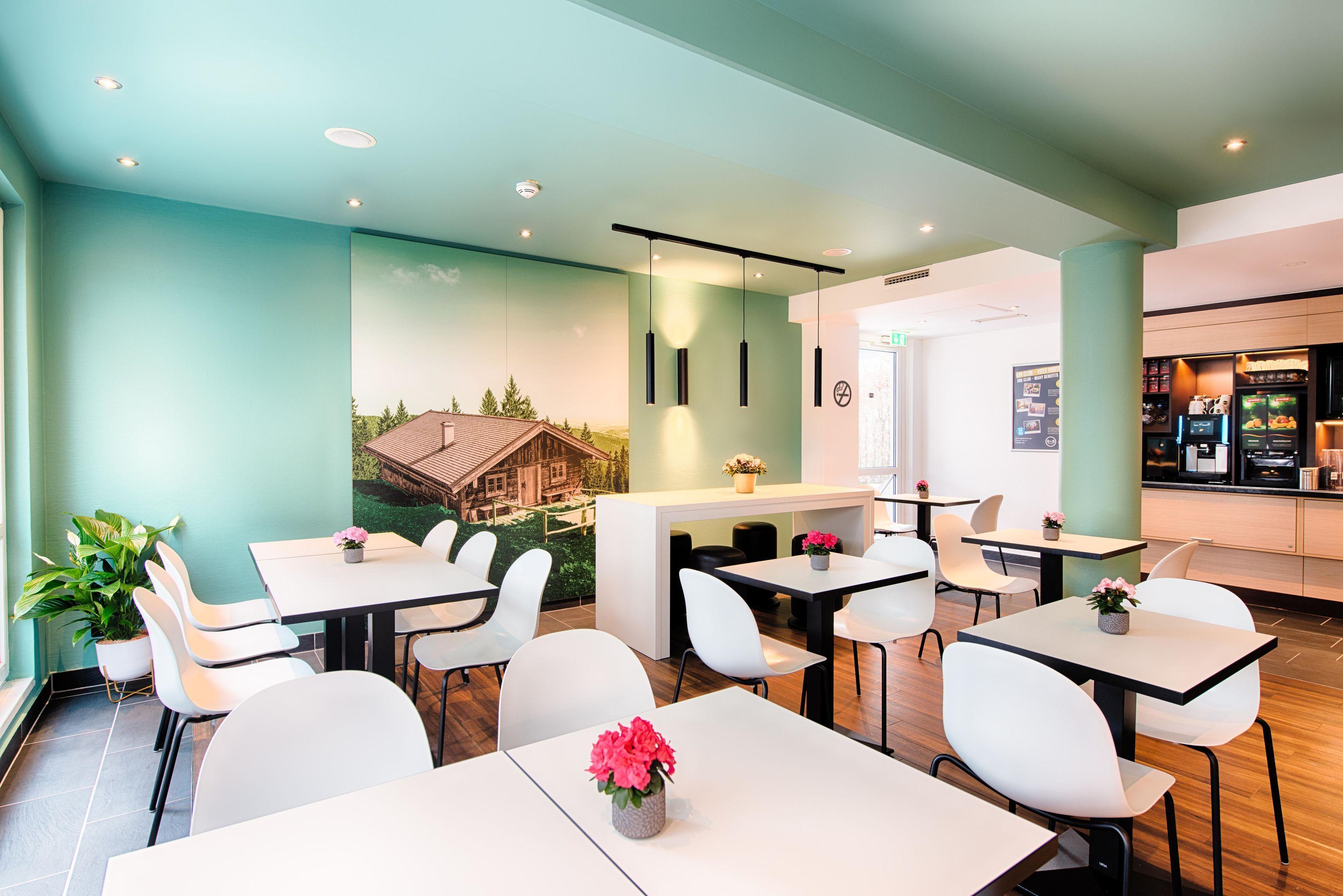B&B Hotel Muenchen-Putzbrunn Exteriör bild