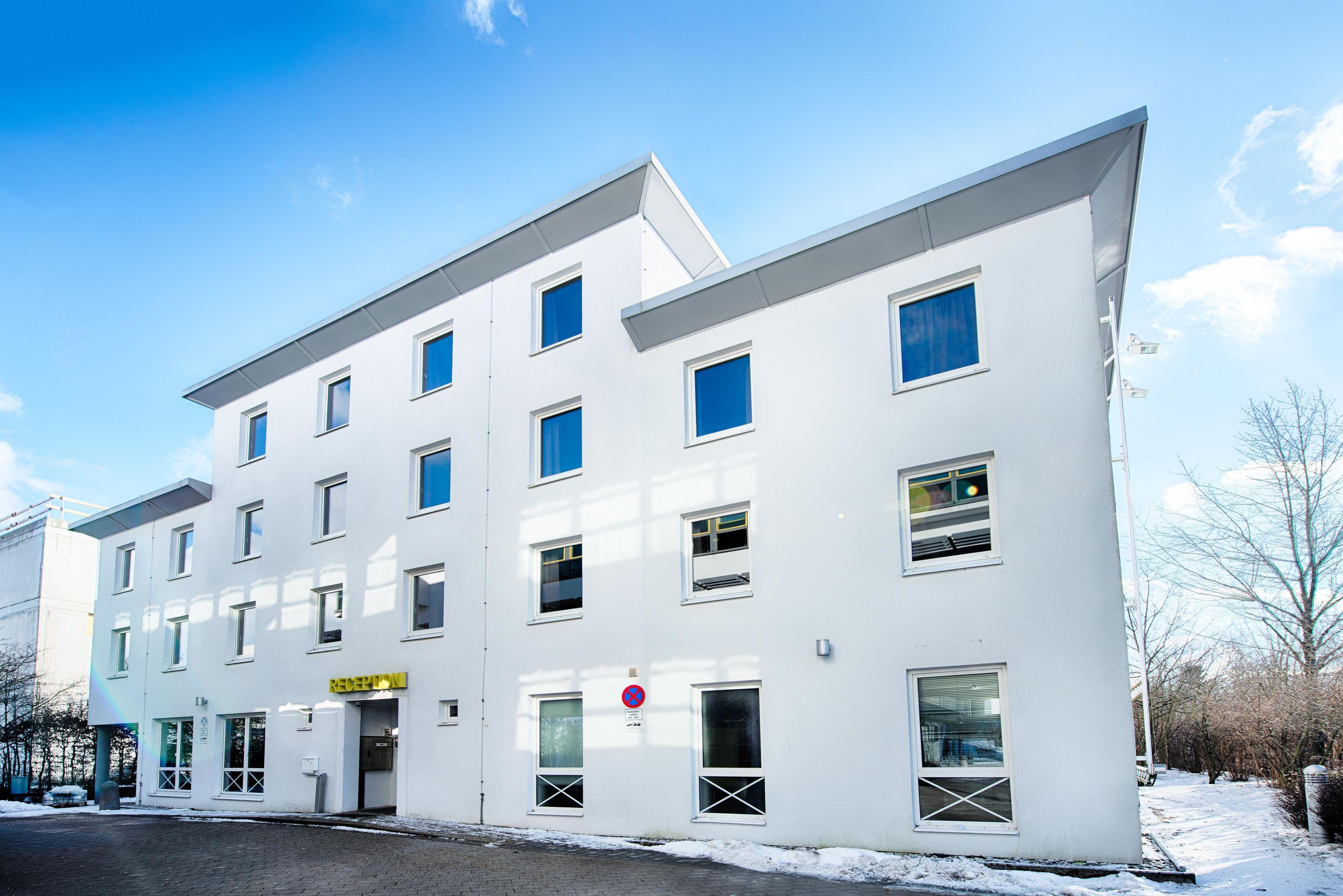 B&B Hotel Muenchen-Putzbrunn Exteriör bild